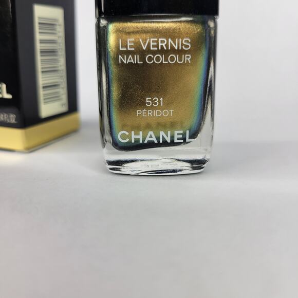 Chanel Le Vernis Nail Colour "Peridot" Duochrome Holo 531 Nail Polish - Picture 5 of 14